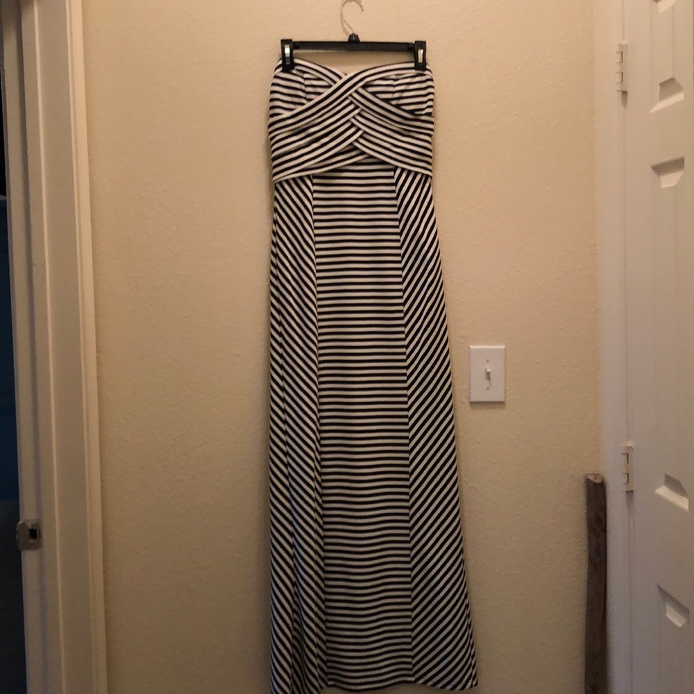 Strapless maxi black and white stripes !!